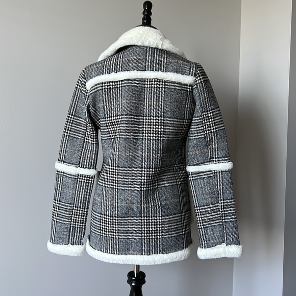 Like new Altar’d State plaid coat - Picture 2 of 3